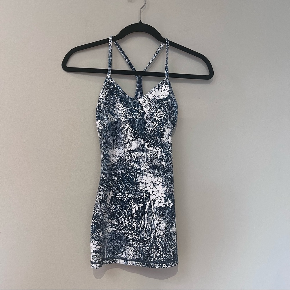 Lululemon Power Y Activewear Tank Top Size 2